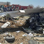Mundo. Mueren más de 40 personas tras estrellarse un avión militar en un barrio de Sudán