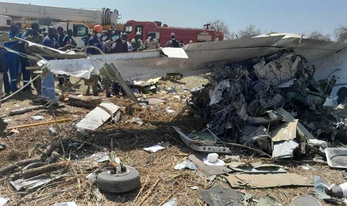 Mundo. Mueren más de 40 personas tras estrellarse un avión militar en un barrio de Sudán