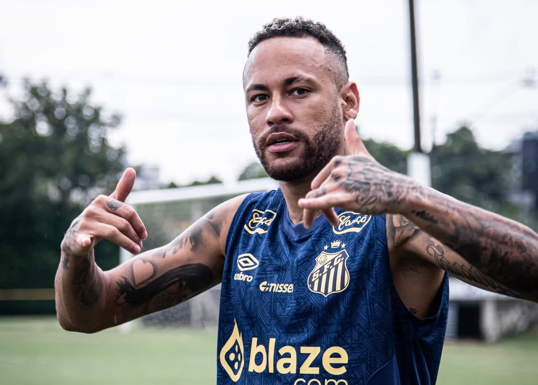 Fútbol.Neymar prioriza su regreso al FC Barcelona para este año