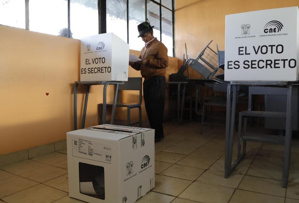 Para poder sufragar este domingo 9 de febrero, en las Elecciones Generales, debe presentar su cédula de identidad o el pasaporte.