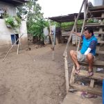 Portoviejo. Familias de Estancia Vieja luchan contra el lodo y el agua acumulada