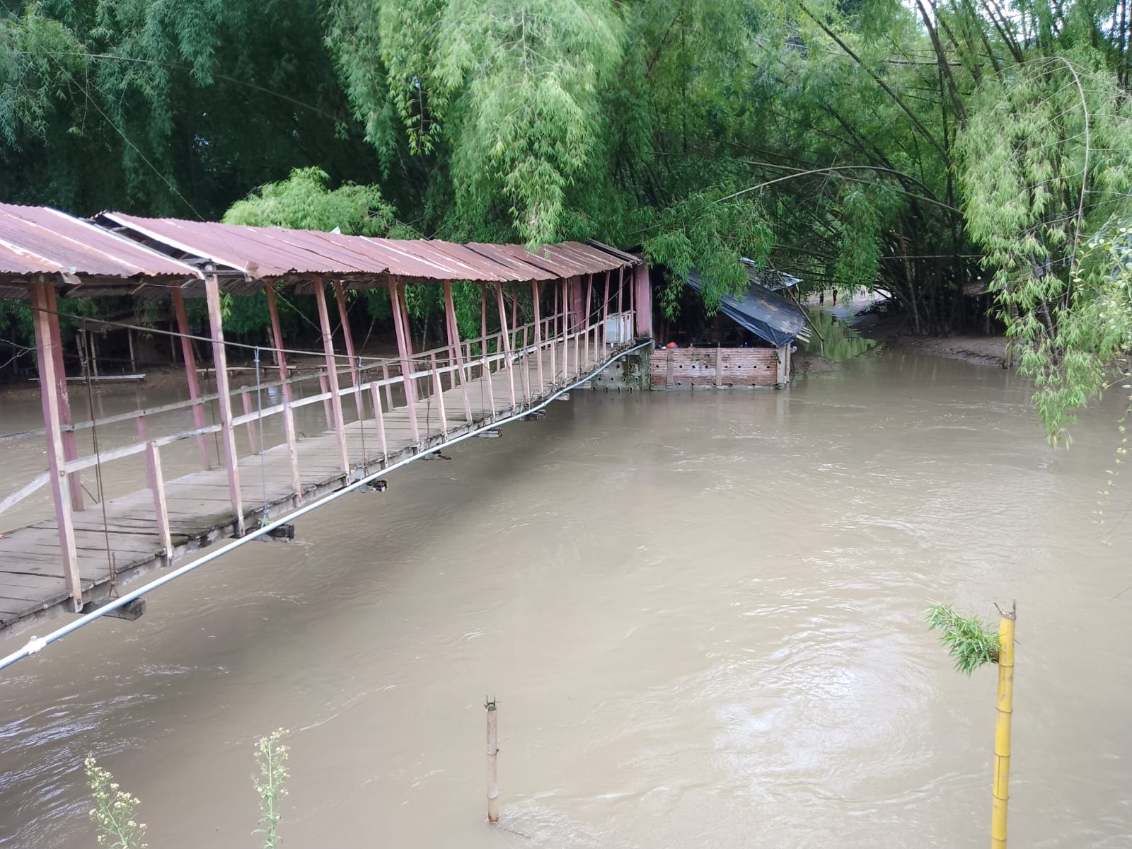 santa-ana-inundaciones-deslizamientos-170-familias-afectadas