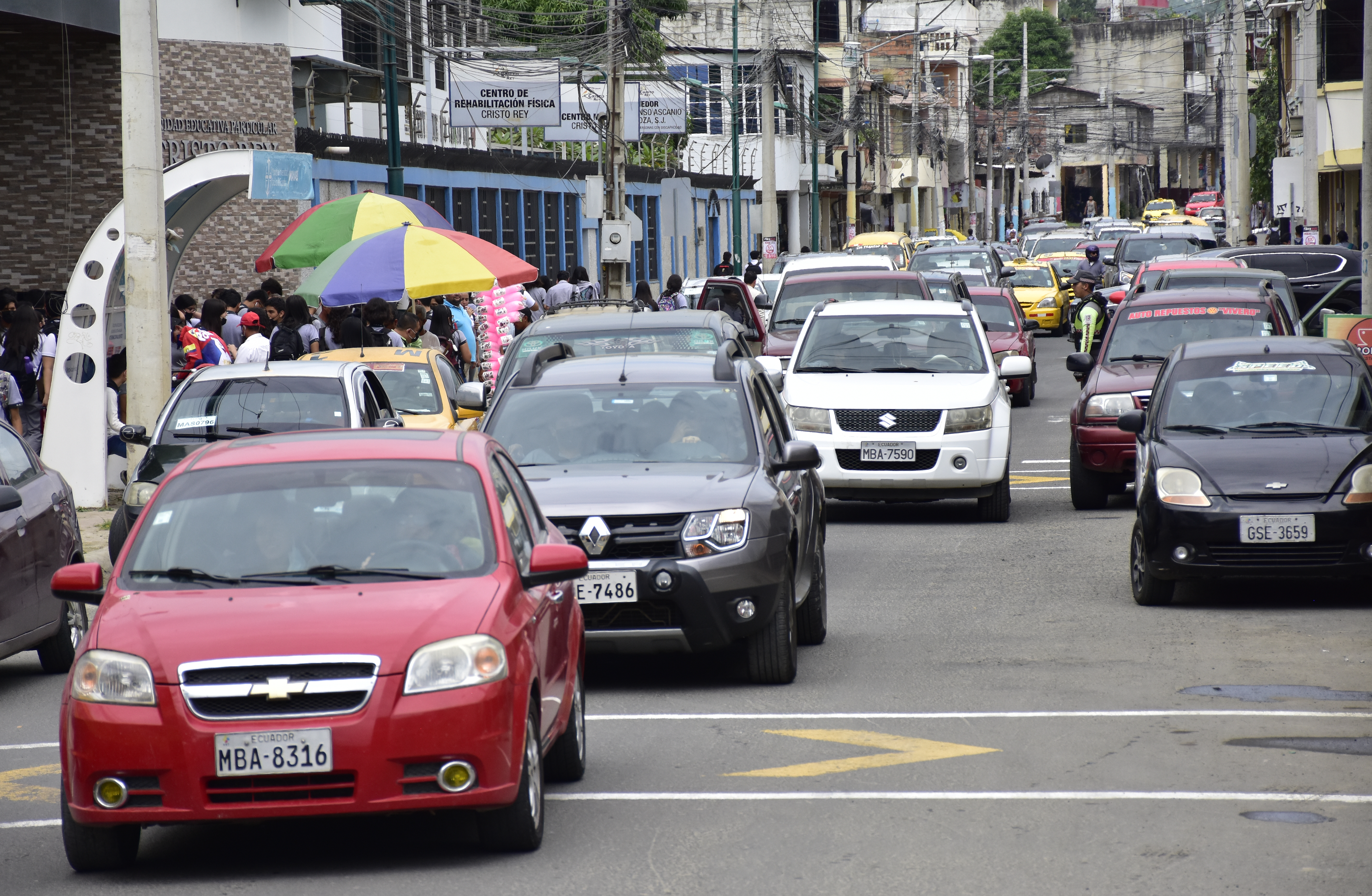 Portoviejo. Así está el tráfico vehicular en el retorno a casa del lunes, 17 de febrero