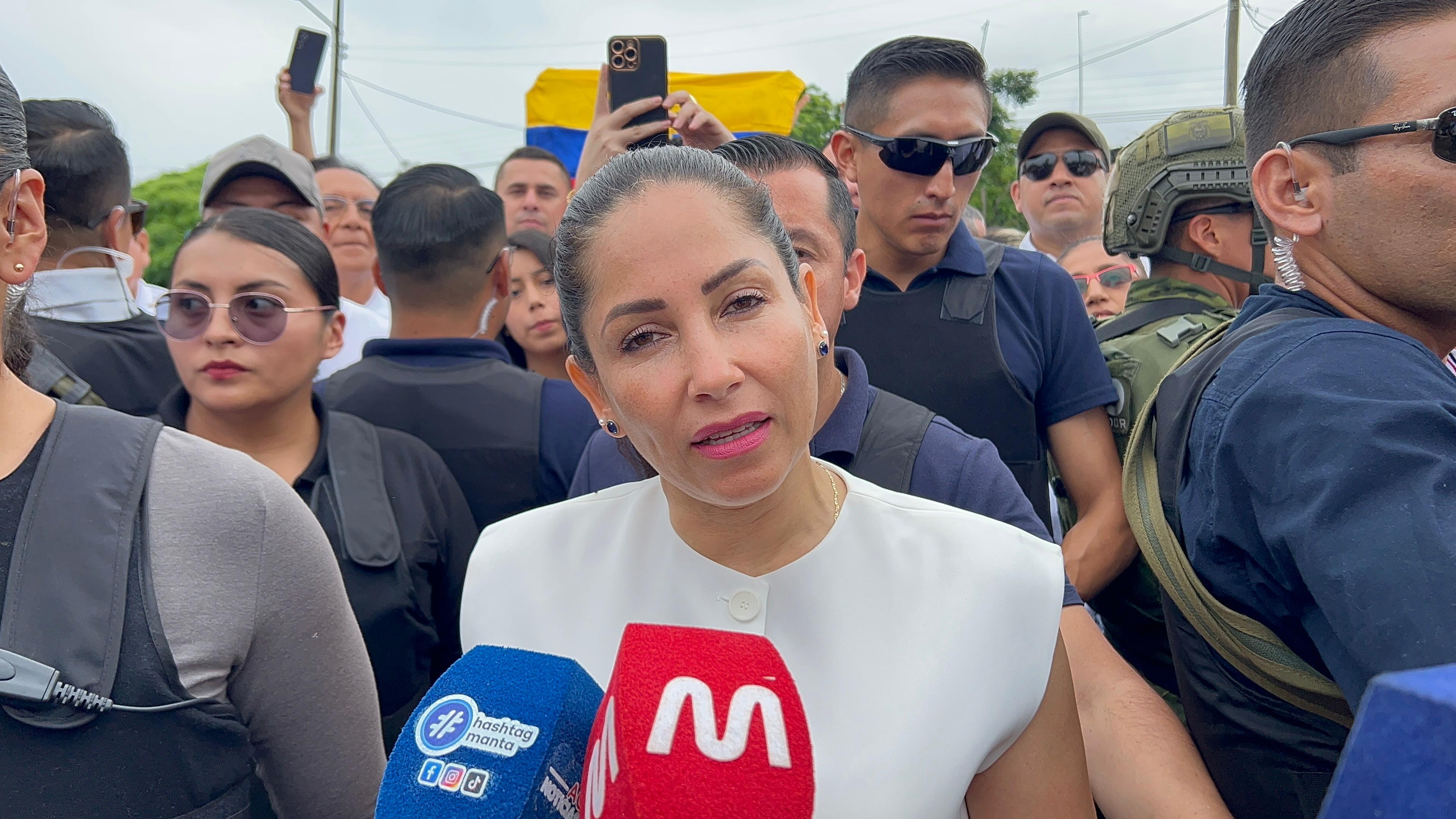 Luisa González voto en Chone Canuto
