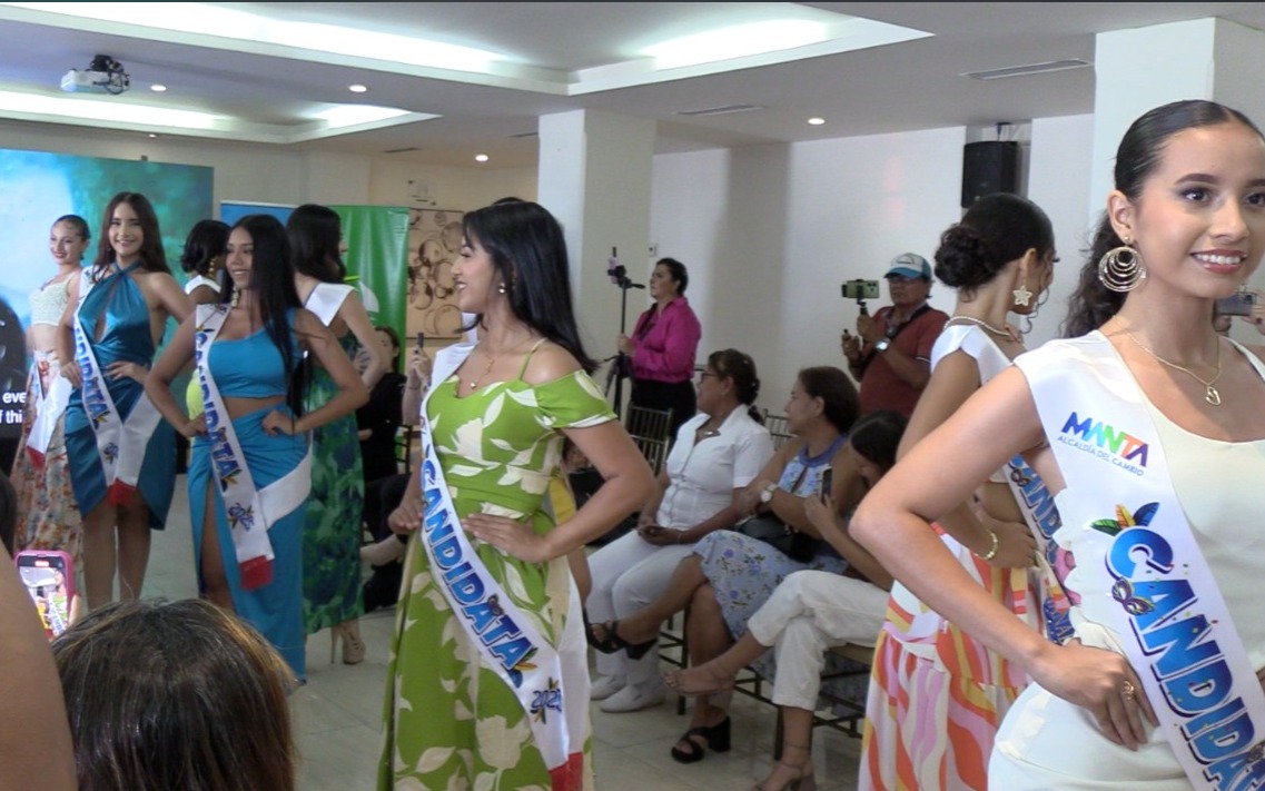Diez candidatas fueron seleccionadas para competir por la corona de reina del carnaval de Manta 2025. Ya fueron presentadas oficialmente.
