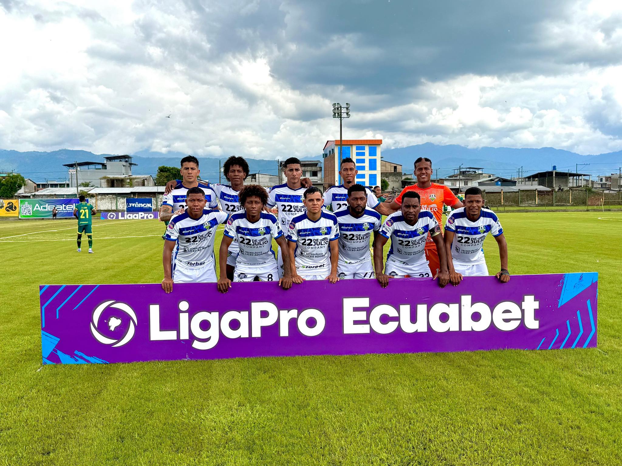 22 de Julio inicia su camino en Serie B con empate ante 9 de Octubre