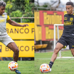 Barcelona. Byron Castillo y Cristhian Solano, lesionados ante Libertad, serían baja frente a Corinthians
