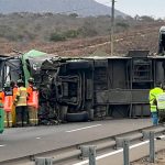 Brutal choque de cuatro buses deja 6 muertos y 70 heridos en Chile