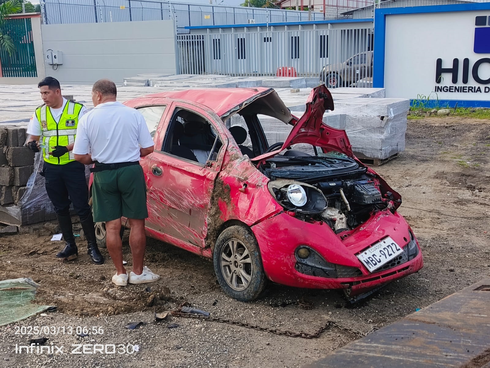 Carro accidentado
