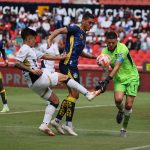 Este sábado 8 de marzo de 2025, Liga de Quito goleó 3-0 a Delfín en el estadio Rodrigo Paz Delgado, en la capital ecuatoriana.