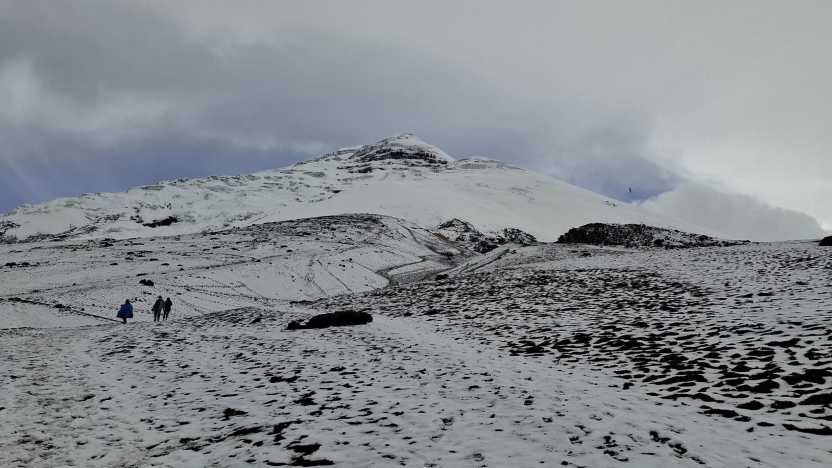 Ecuador. Al menos ocho personas están atrapadas tras avalancha en el volcán Cotopaxi