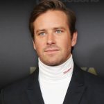 El actor Armie Hammer confesó que probó tener intimidad con hombres No funcionó