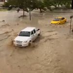 Este miércoles 5 de marzo de 2025, el cantón Rocafuerte, en la provincia de Manabí, enfrenta serias inundaciones.
