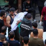 Israel lanzó la mayor oleada de ataques aéreos sobre Gaza desde que comenzó el alto al fuego el 19 de enero, dejando al menos 400 muertos.