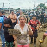 Reclamo. Vía Portoviejo-Santa Ana sufrió dos bloqueos por moradores, tras desbordamiento de quebrada