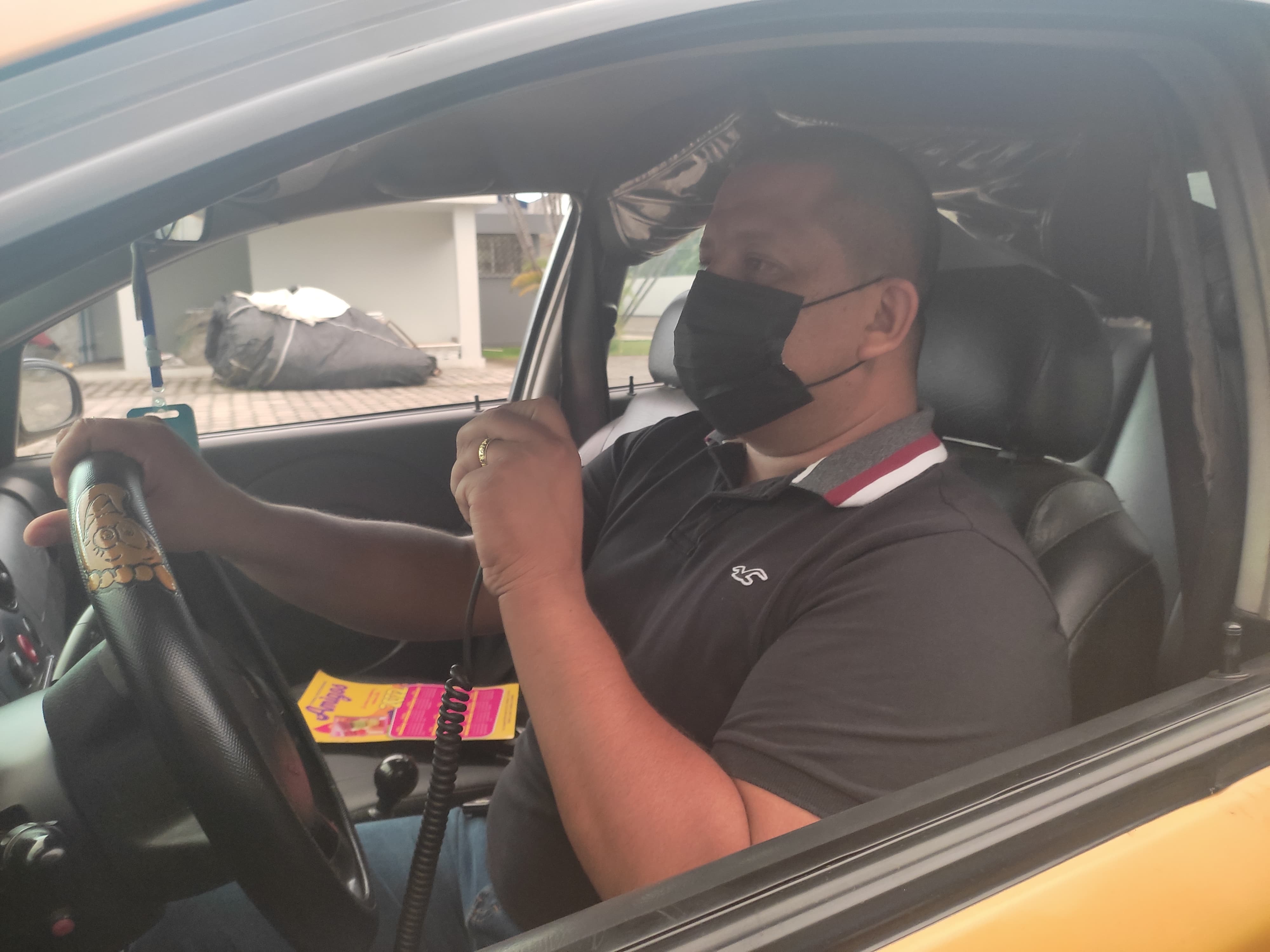 Taxistas toman seguridades