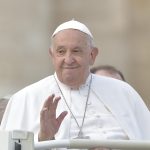 Vaticano. El papa Francisco celebra sus doce años de Pontificado con un pastel en el hospital