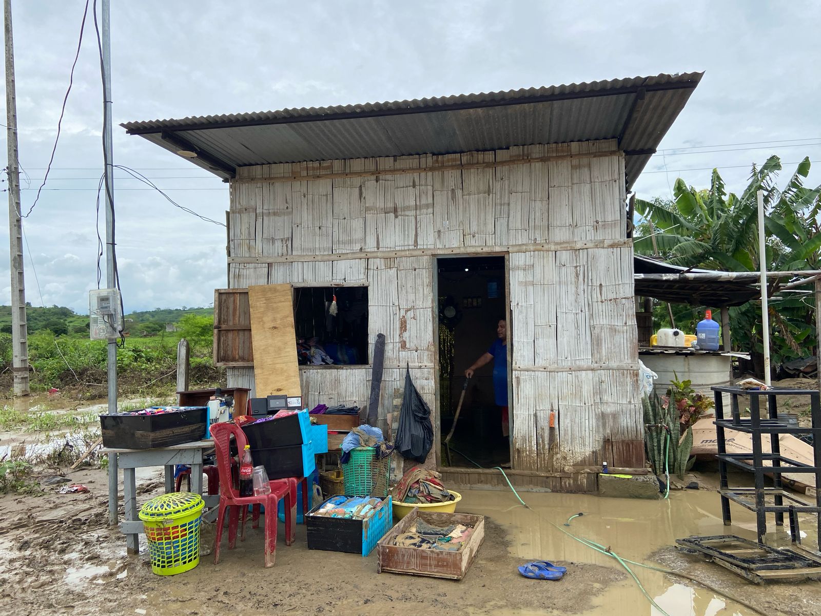 Drama y dolor en los habitantes de Lomas de los Vientos tras fuerte inundación