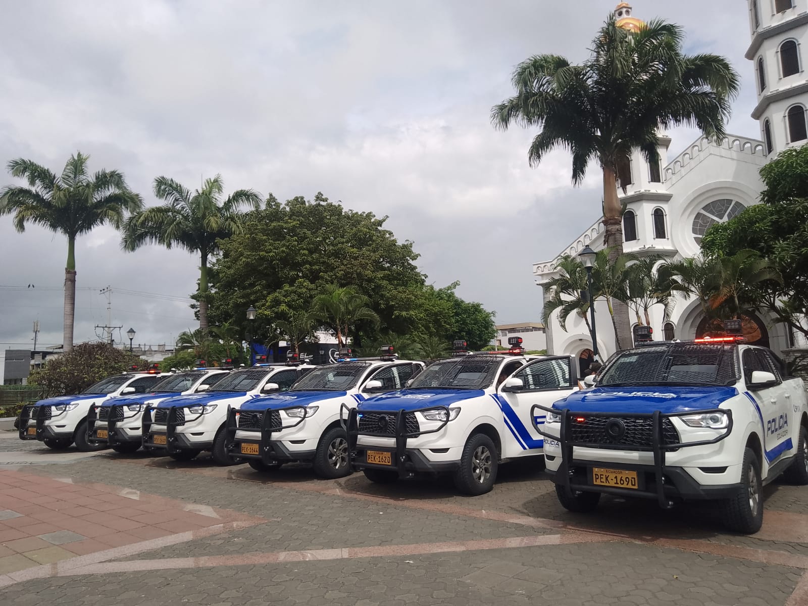patrulleros manabí policía nacional