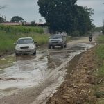 Municipio de Olmedo interviene vía a Santa Ana ante daños por lluvias