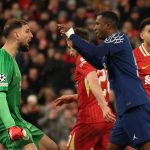 Willian Pacho, cuarto ecuatoriano en cuartos de final de Champions League con PSG