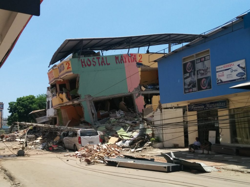 casas destruidas terremoto Manabi 2016