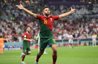 Gonçalo Ramos fue la figura de la selección de Portugal al anotar un triplete y llevar a su selección a cuartos de final del Mundial.jpg