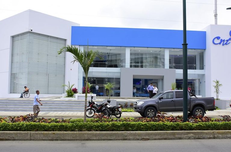 La Corporación Nacional de Telecomunicaciones (CNT) atraviesa una crisis financiera preocupante debido a la salida masiva de clientes.