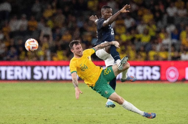 Errores defensivos marcaron la derrota de Ecuador 3-1 ante Australia. Este era el partido de debut del técnico Félix Sánchez, entrenador de la 'Tri'.