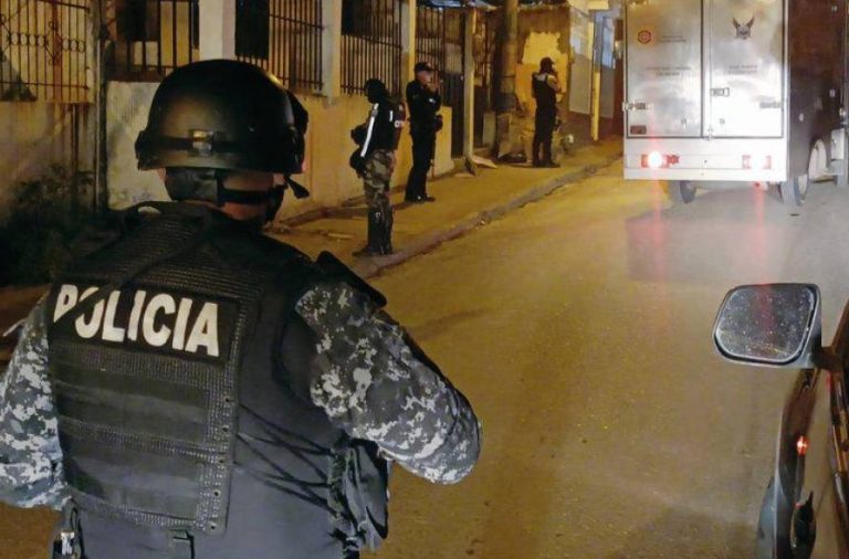 Disparan contra la vivienda de la directora de la cárcel de mujeres de Esmeraldas