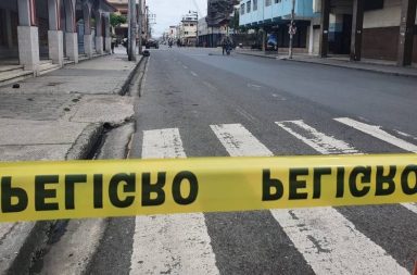 En los exteriores de una panaderia ubicada en el norte de Guayaquil hizo explosión un artefacto. (Foto referencial)