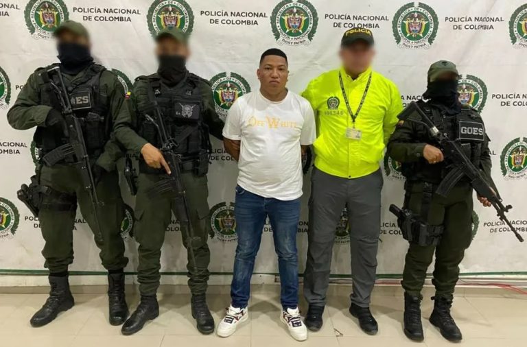 Una mujer tomó Venganza por el asesinato de su esposo y tras seducir al principal sospechoso lo entregó a la Policía
