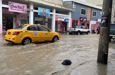 lluvias-calles-portoviejo-inundacion