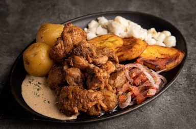 La fritada ecuatoriana sobresale en el ranking de los mejores platillos preparados a base de cerdo a escala mundial.