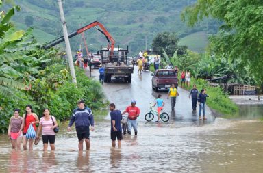 Rio Chico Portoviejo desbordamiento