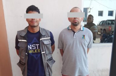 Dos detenidos con armas en Manta por policías y militares