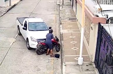 El conductor que embistió a un ladrón con su camioneta, en el norte de Guayaquil, ahora pide ayuda económica.