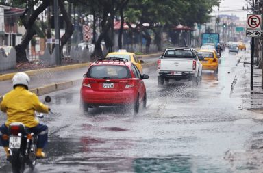 En al menos once provincias del país se prevé intensas lluvias hasta este miércoles 5 de julio del 2023. Manabí es una de las que está en alerta.