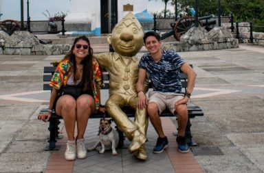 La pareja de youtubers del canal 'Darle la Vuelta' recibió un mensaje cuando dijeron que iban a visitar Guayaquil.