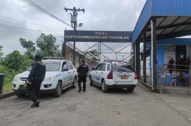 Dos presos se escaparon del Centro de Rehabilitación Social (CRS) Bellavista ubicado en Santo Domingo de los Tsáchilas.