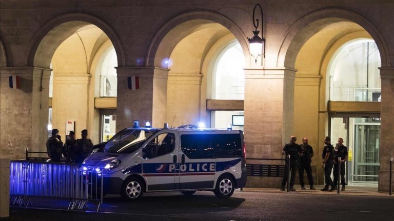 Un niño de 10 años muere en medio de un tiroteo en la ciudad francesa de Nimes