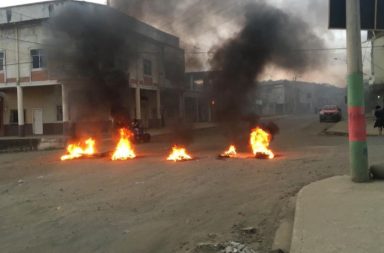 Tres protestas se registraron en diferentes sectores del cantón Jipijapa por la falta de agua potable, indicaron varios ciudadanos.