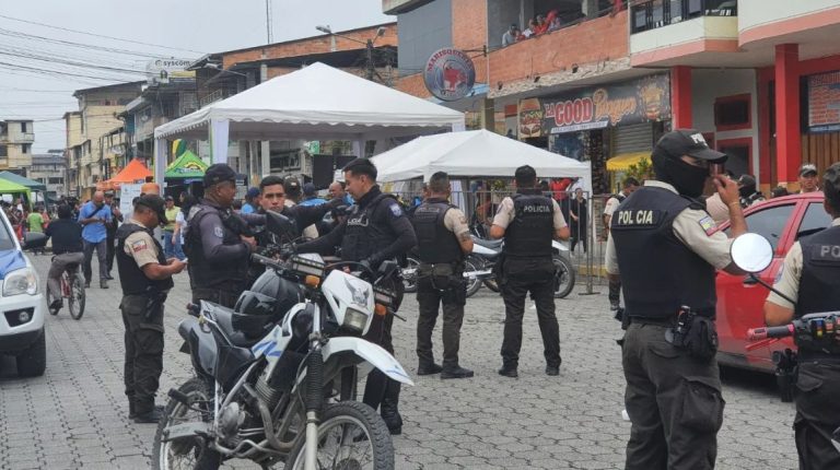 Supuesta balacera en pleno desfile por los 40 años de cantonización de La Troncal, en Cañar