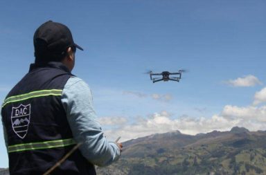 El escuadrón de drones de la Policía Nacional del Ecuador se fomenta con 15 uniformados capacitados en el tema.