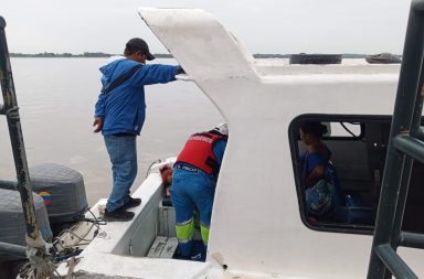 Mujer dio a luz en una lancha antes de llegar a la maternidad