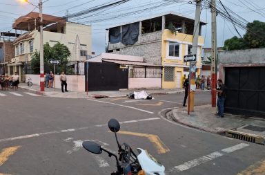 Sicarios asesinan a un motociclista, en Portoviejo
