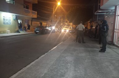 Un hombre herido, de aparentemente dos balazos, dejó un ataque armado registrado en el barrio Santa Martha, en Manta.