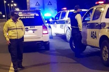 Un agente de la Policía en servicio activo perdió la vida producto de un accidente de tránsito en la vía Portoviejo-Quevedo.