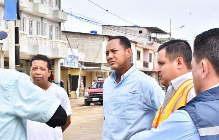 Asaltan a un concejal mientras recorría una obra, en Machala