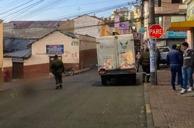 En el barrio San Roque de la ciudad de Quito se registró un cruce de balas entre supuestos miembros de bandas delictivas.